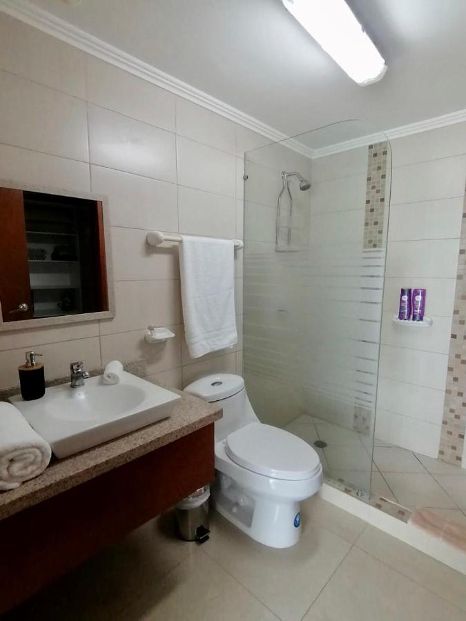 Luxury Suites River Front Гуаякіль Екстер'єр фото