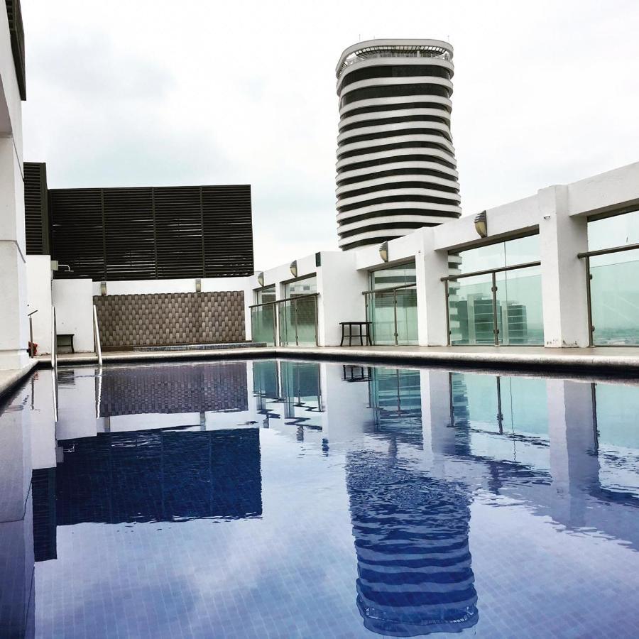 Luxury Suites River Front Гуаякіль Екстер'єр фото